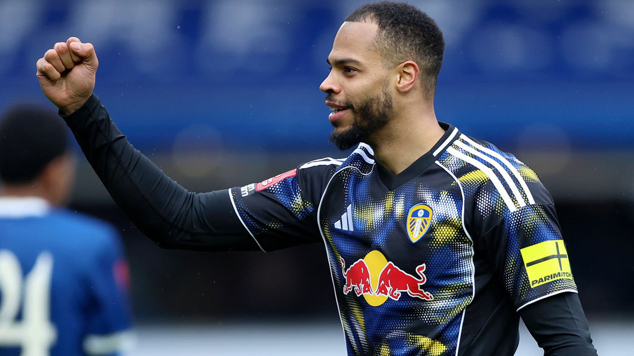 Lukas Nmecha Lega Usai Leeds Lolos ke Putaran Kelima Piala FA