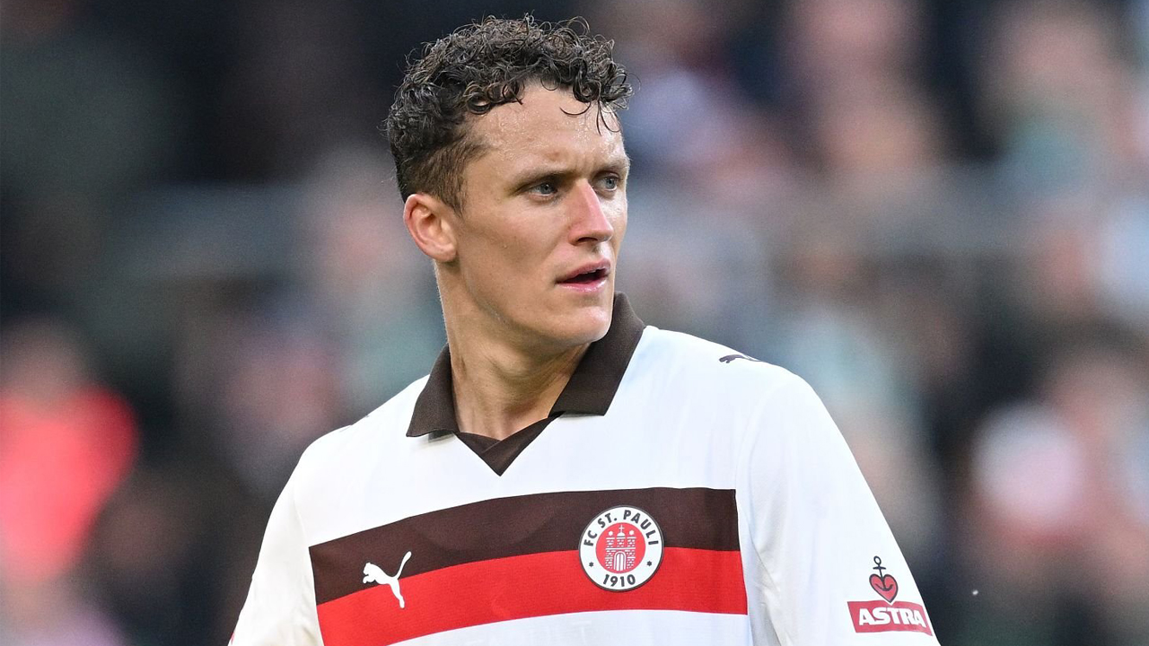 Martijn Kaars: Dua Gol Kilat Leverkusen Hancurkan St Pauli