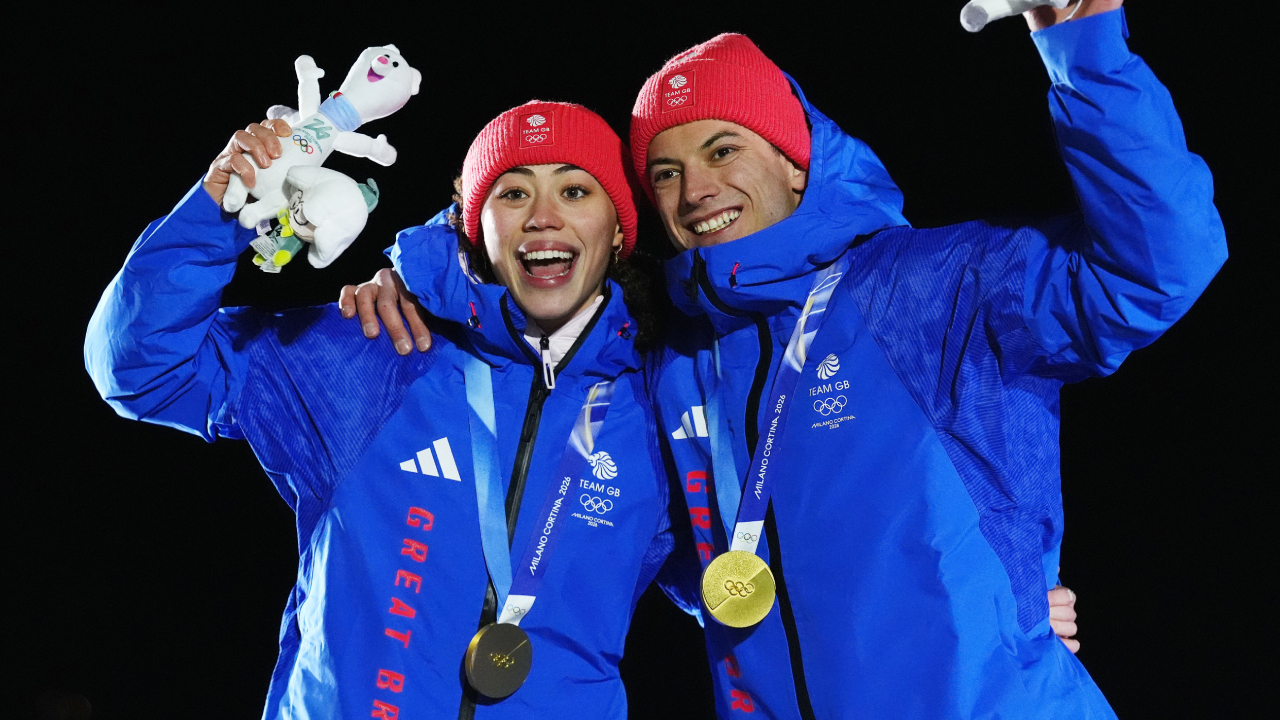 Matt Weston dan Tabitha Stoecker Raih Emas Skeleton Campuran Olimpiade