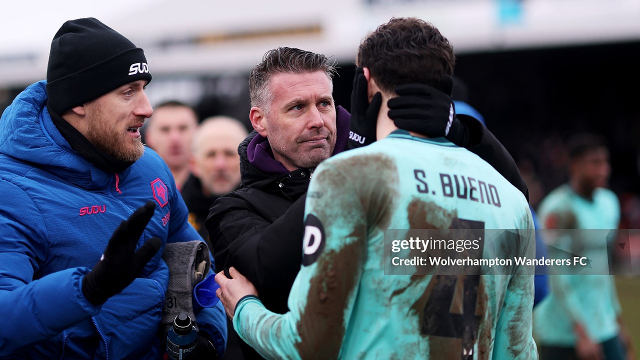 Rob Edwards Puji Mentalitas Wolves Usai Tundukkan Grimsby