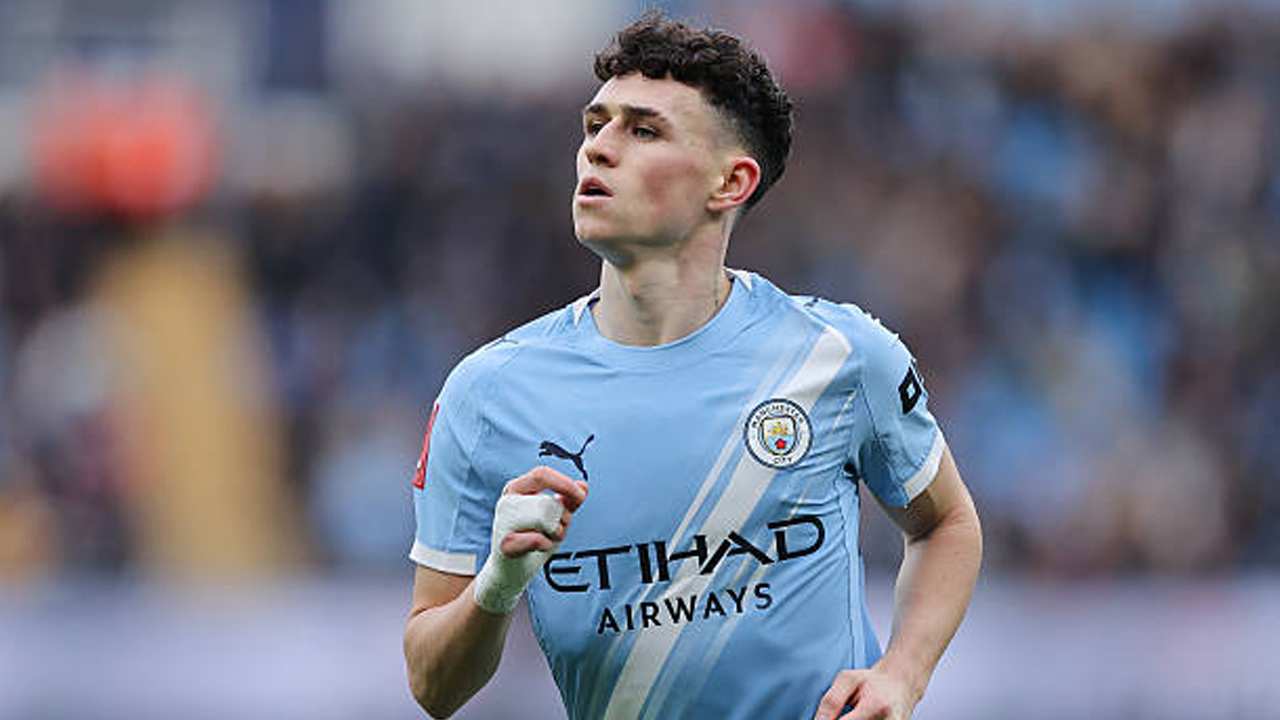 Tak Lagi Jadi Pilihan Utama, Pep Guardiola Punya Masalah dengan Phil Foden?