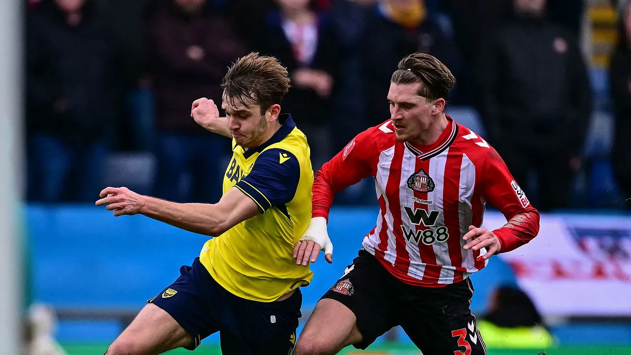 Tampil Efektif Saat Kalahkan Oxford, Dennis Cirkin Puji Sunderland