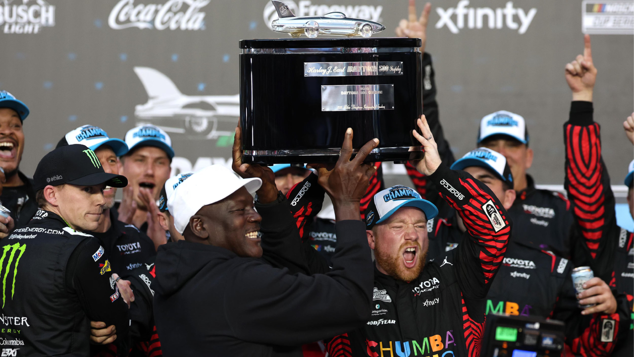 Tyler Reddick Menangi Daytona 500 Secara Dramatis untuk Tim Michael Jordan