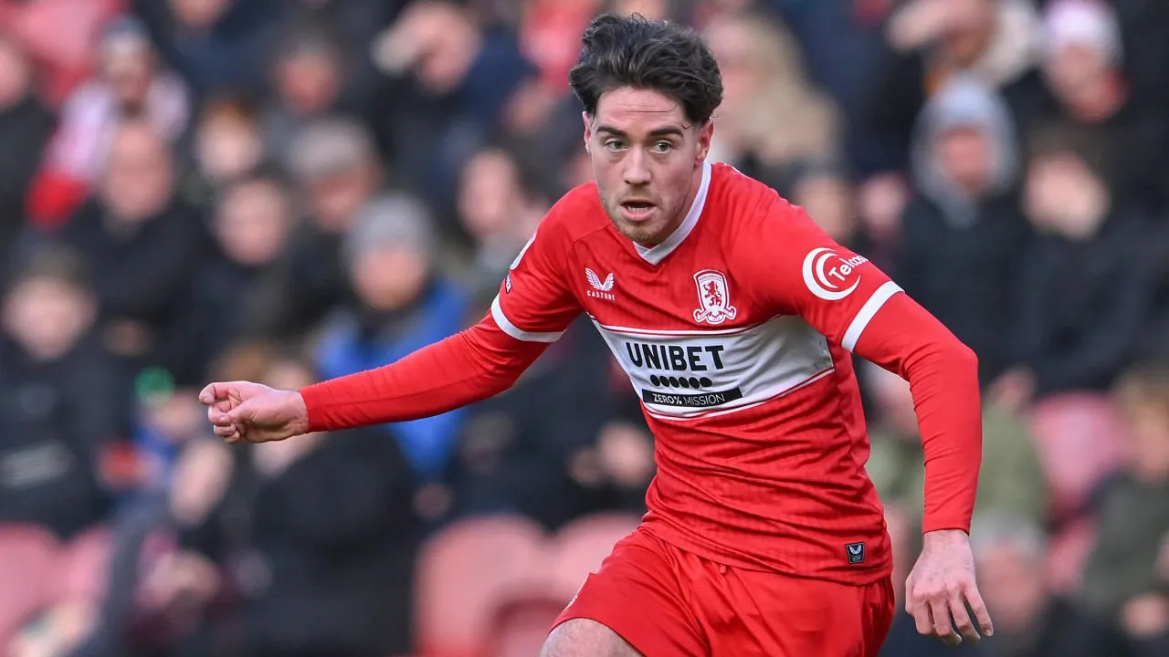 Hayden Hackney Dinilai Cocok untuk Proyek Peremajaan Lini Tengah MU