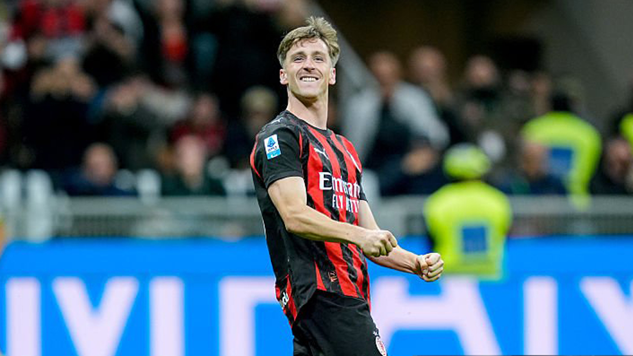 Jelang Lawan Como, Alexis Saelemaekers Kembali Berlatih di Tim Utama