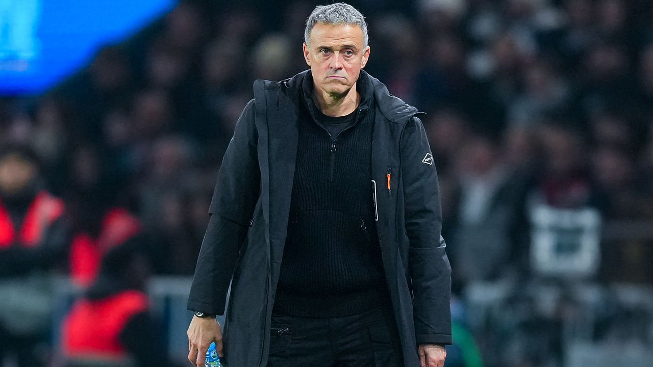 Luis Enrique Tanggapi Kritik Dembele Terhadap Pemain PSG: Biasalah!