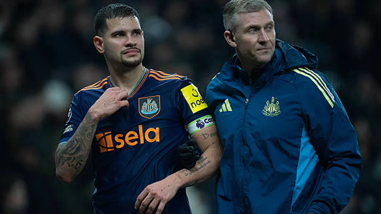 Newcastle United Beri Update Cedera Bruno Guimaraes, Joelinton, dan Miley