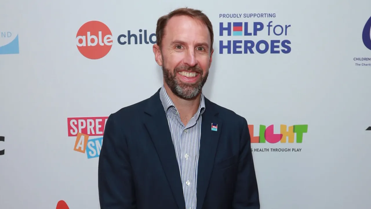 Tak Lagi Latih Inggris, Gareth Southgate Tetap Aktif dan Produktif