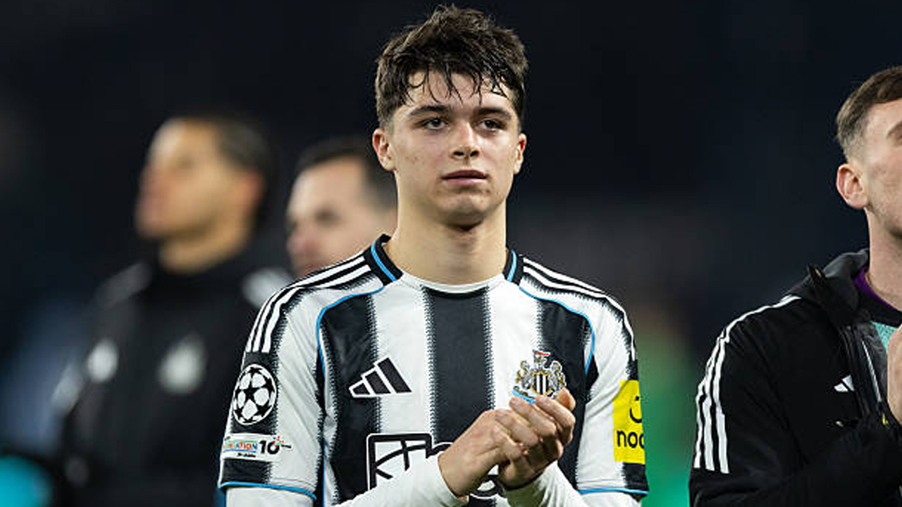 Cedera Lewis Miley Membaik, Eddie Howe Tak Ingin Ambil Risiko