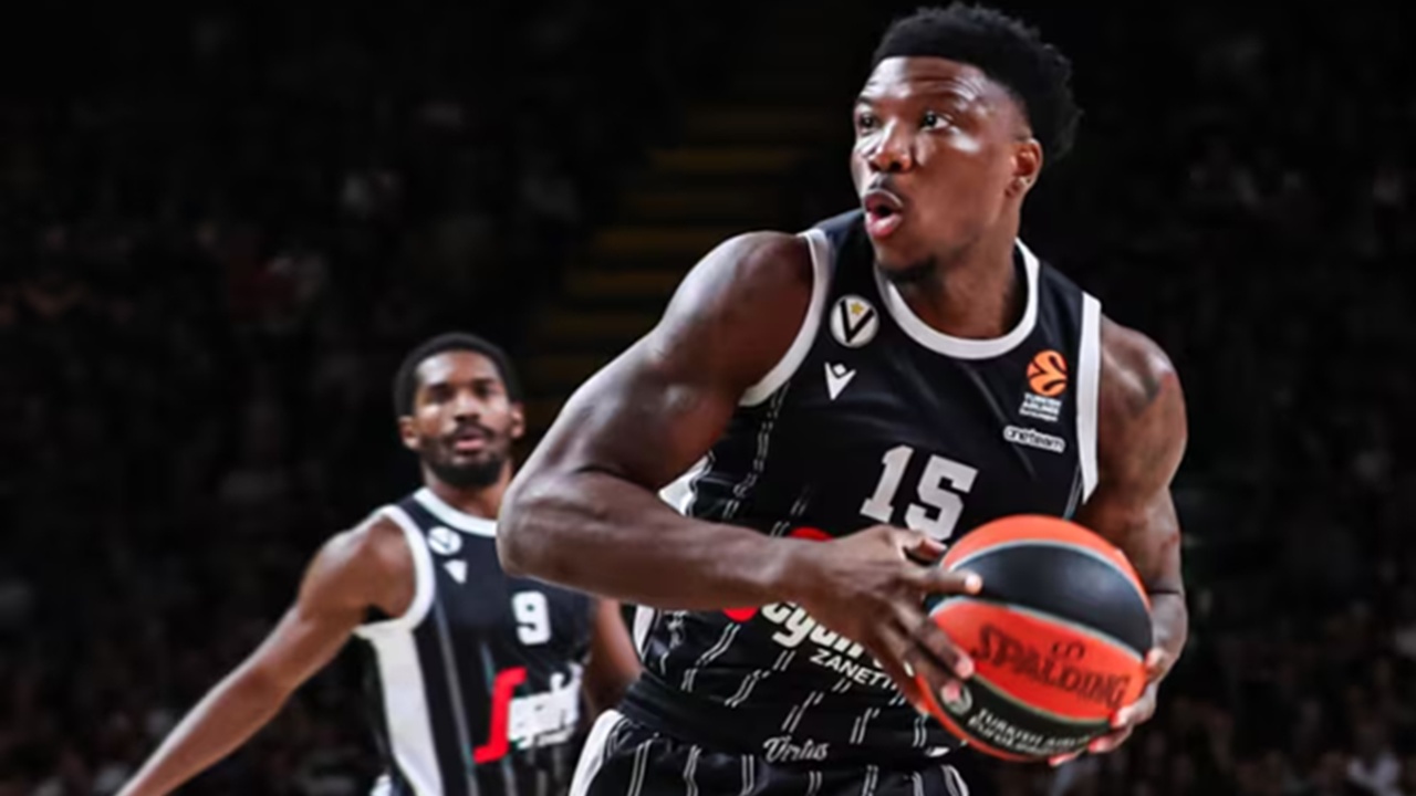 Devontae Cacok tampil gemilang Klub Basket UCAM