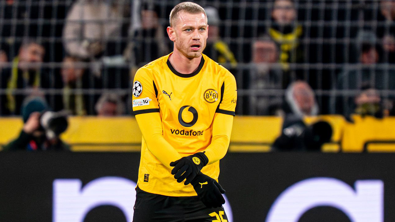 Dortmund Ogah Lepas Julian Ryerson Meski Dilirik MU dan Barcelona