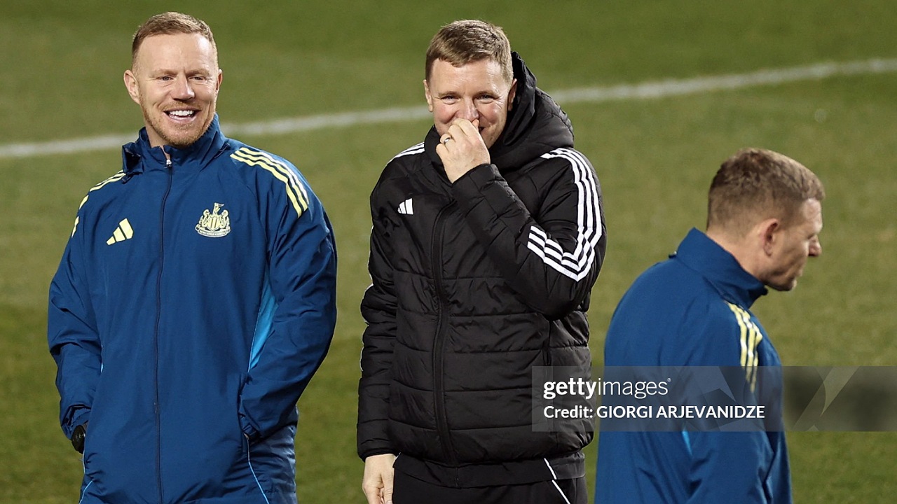 Eddie Howe Bungkam Spekulasi, Fokus Penuh di Newcastle