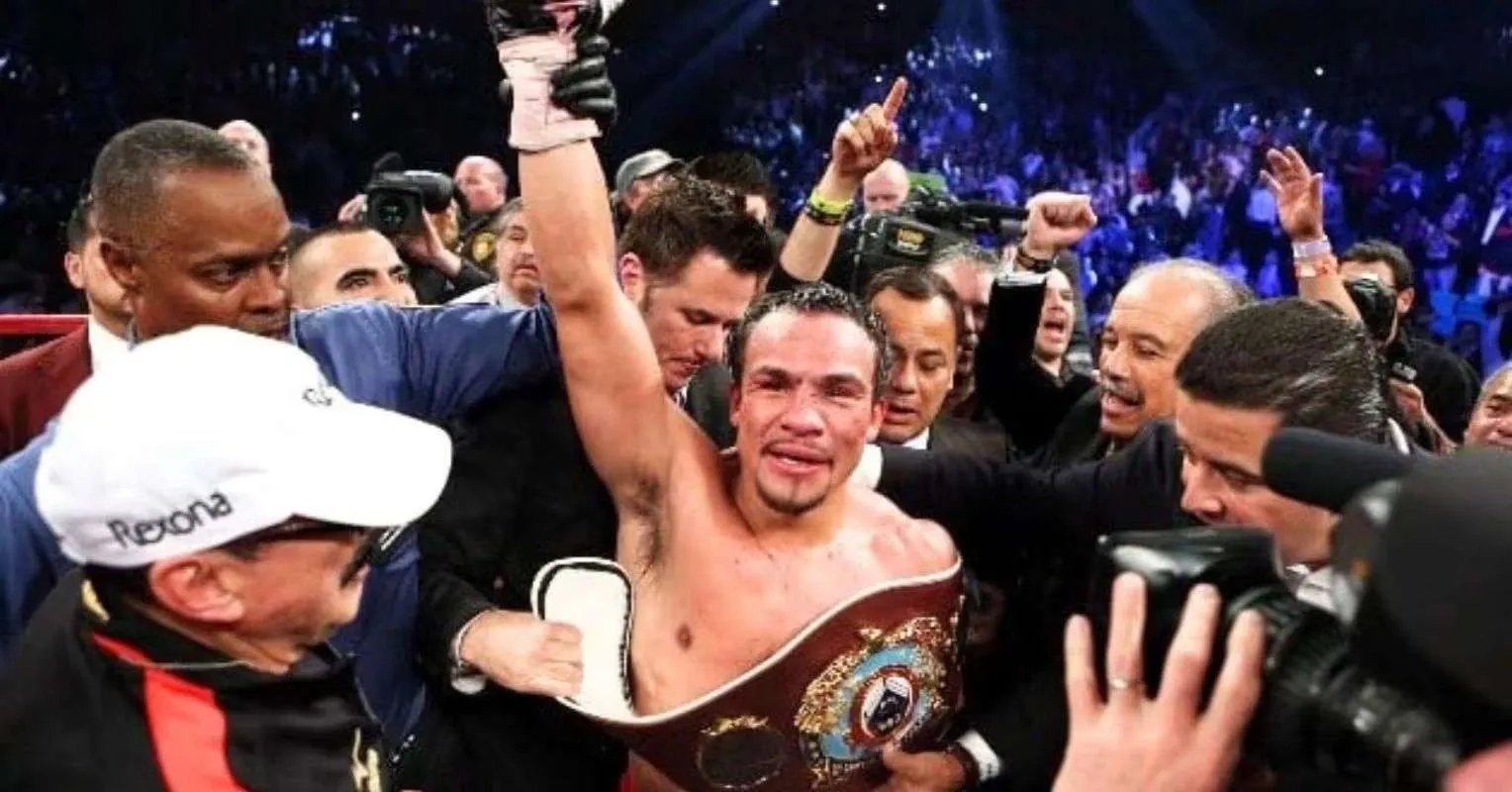 Juan Manuel Marquez Tolak Tawaran Laga Comeback Besar - sumber: (secondsout)