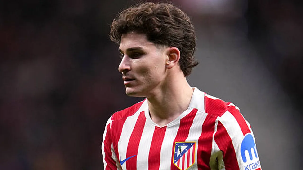 Julian Alvarez Pilih Gabung Barcelona Daripada Kembali ke Premier League