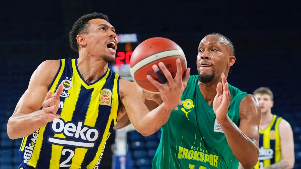 Fenerbahce Beko berhasil amankan satu tiket semifinal Piala Turki 2026.