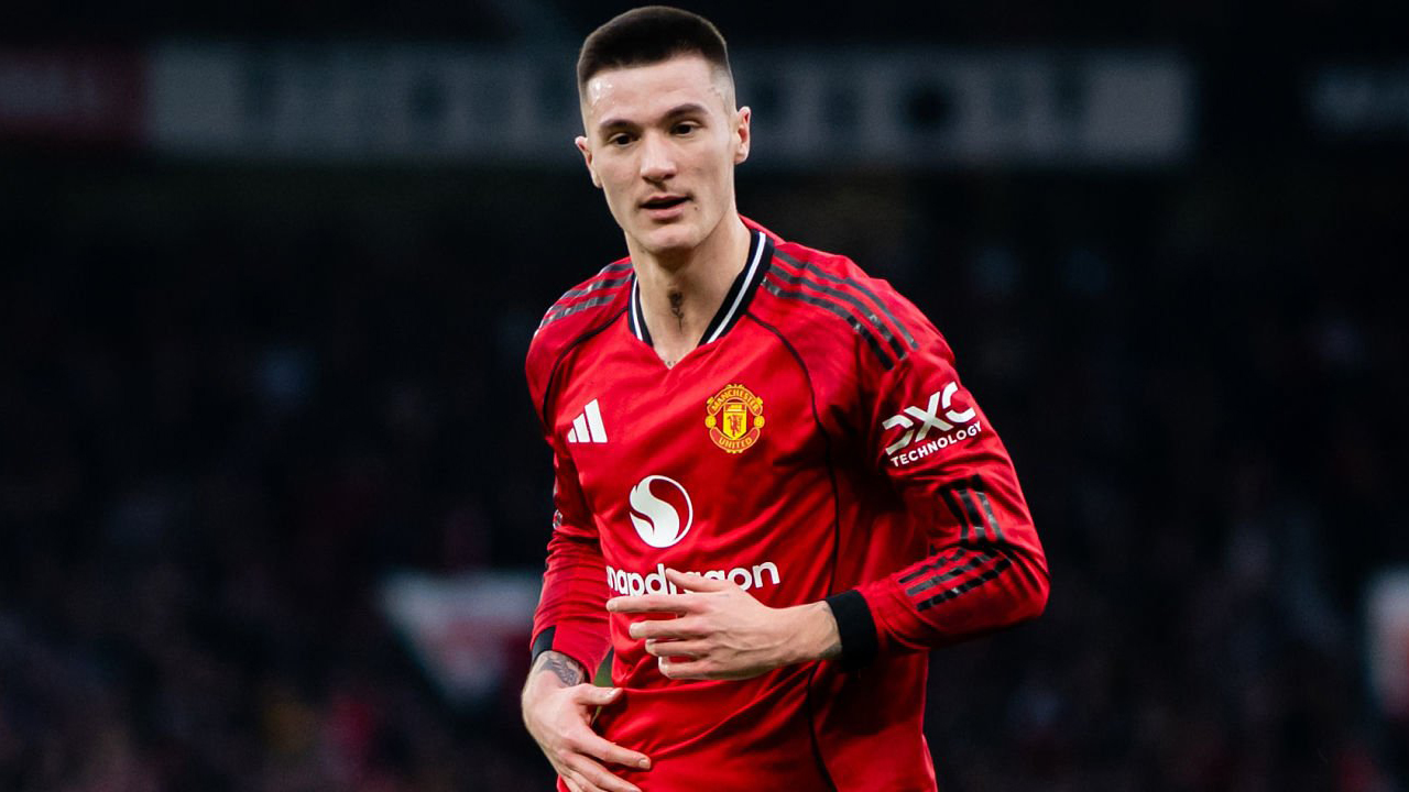 Mulai Nyetel di MU, Benjamin Sesko Ungkap Peran Besar Diogo Dalot