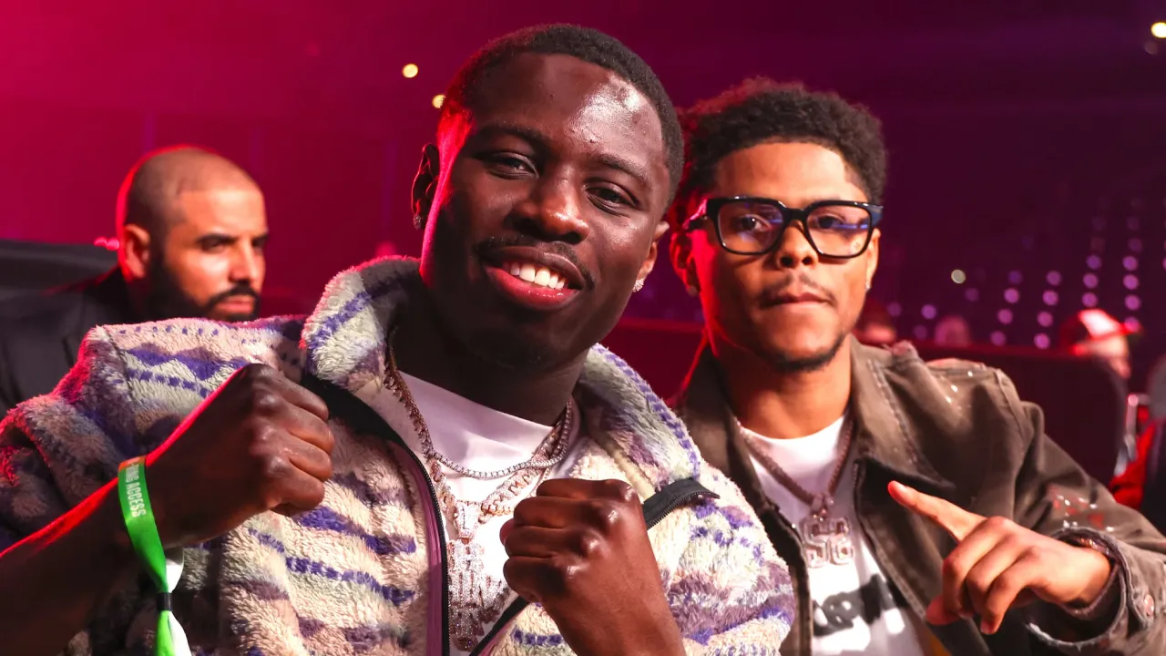 Richardson Hitchins Siap Hadapi Stevenson Jika Kesempatan dan Bayaran Tepat