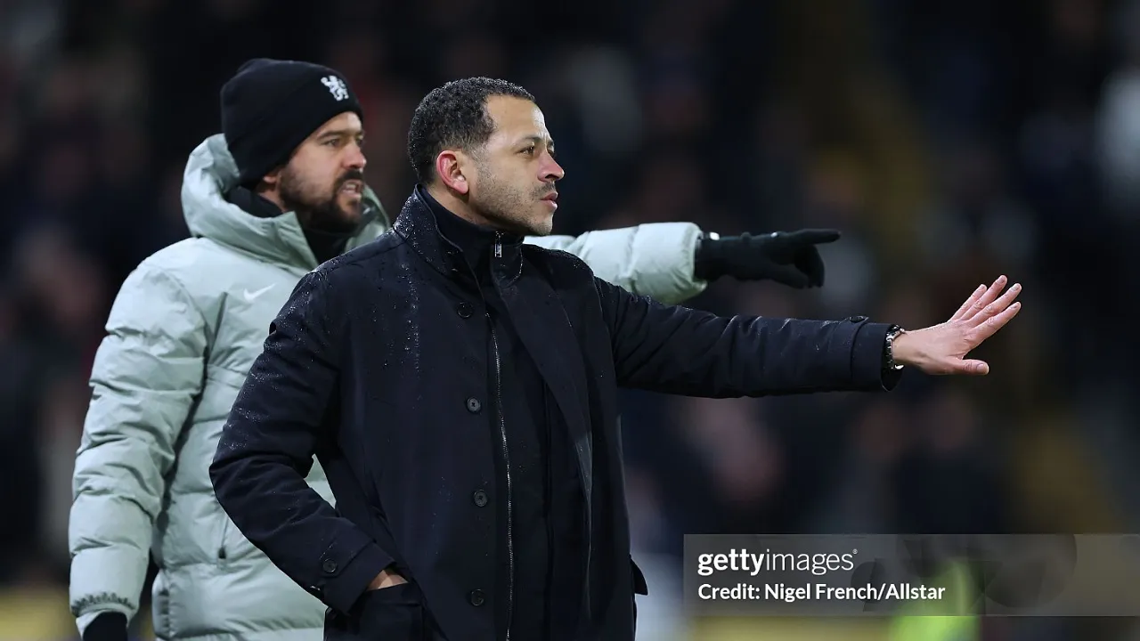 Pelatih kepala Chelsea, Liam Rosenior
