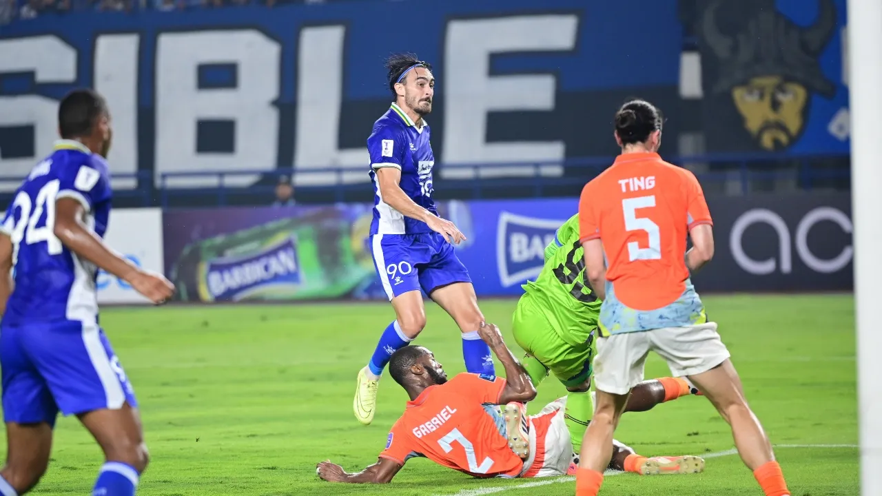 Andrew Jung sesalkan golnya tidak cukup bawa Persib lolos