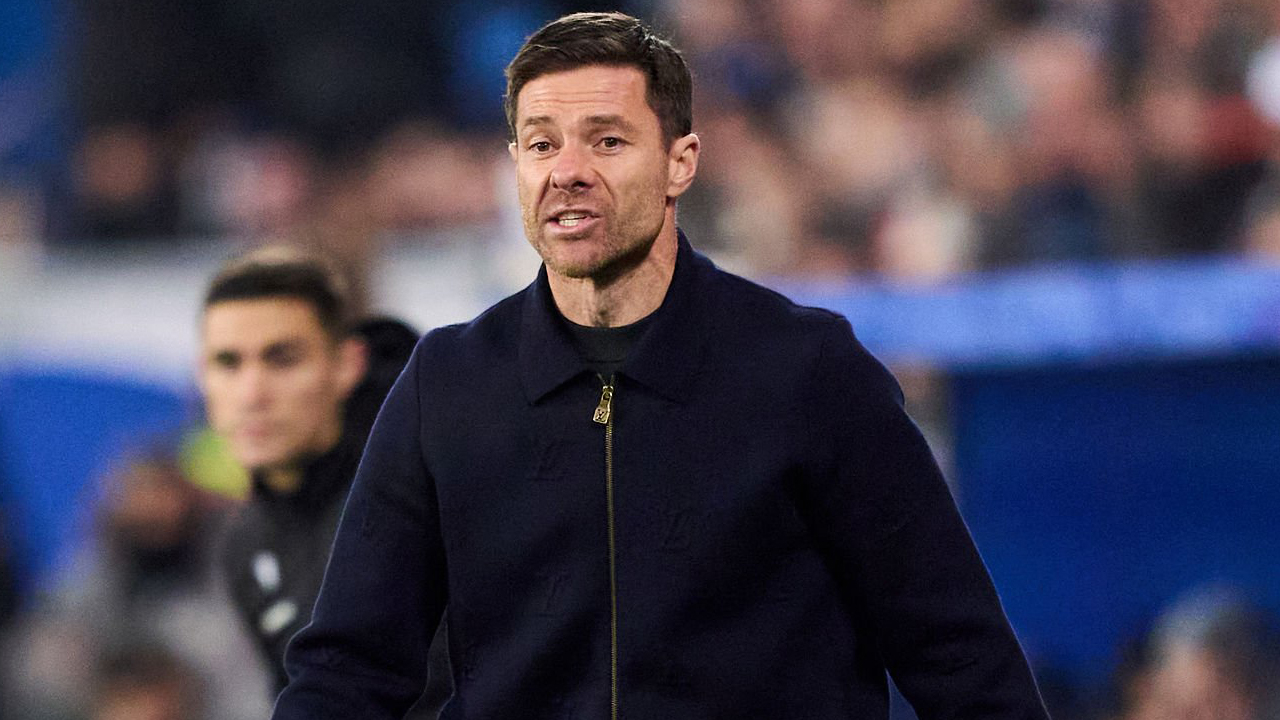 Emmanuel Petit Yakin Xabi Alonso Lebih Pilih Liverpool Ketimbang Man City