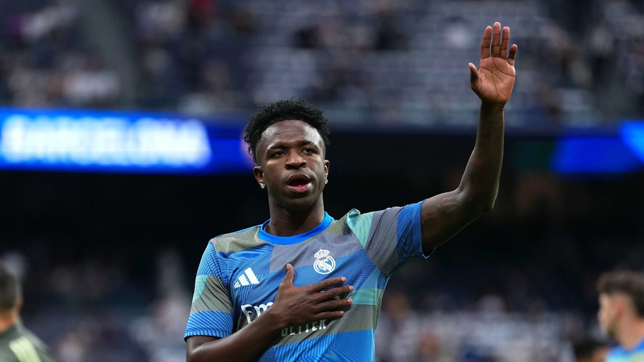 Lewis Hamilton Berikan Dukungan Penuh untuk Vinicius