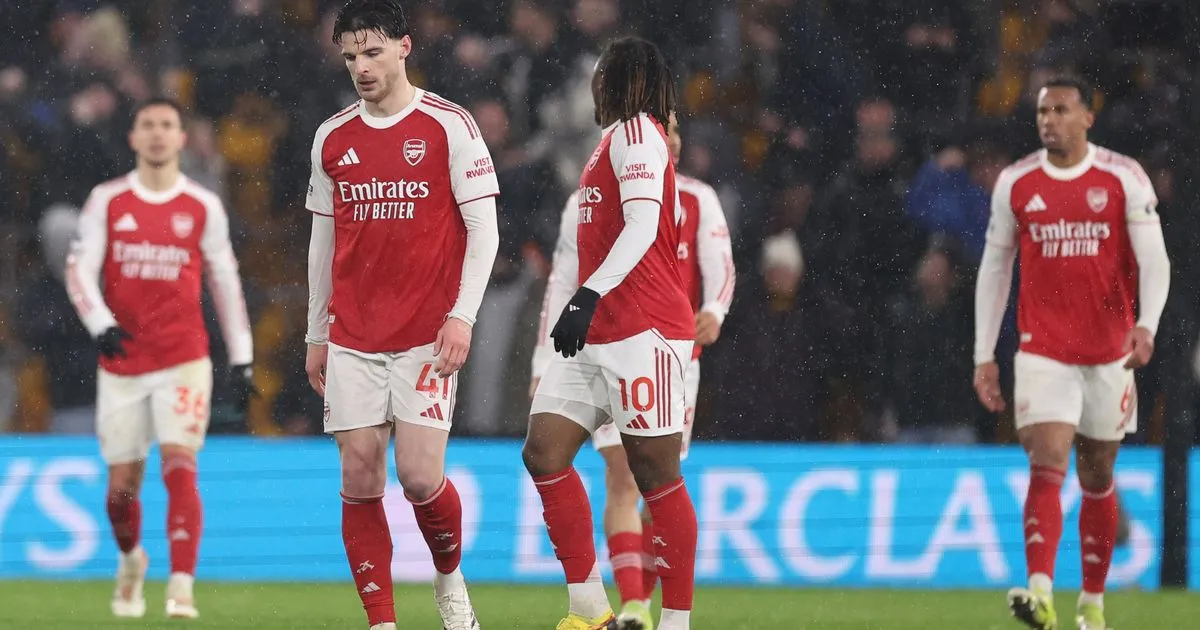 Perbandingan Jadwal Arsenal dan Man City Menurut Merson - sumber: (footballlondon)