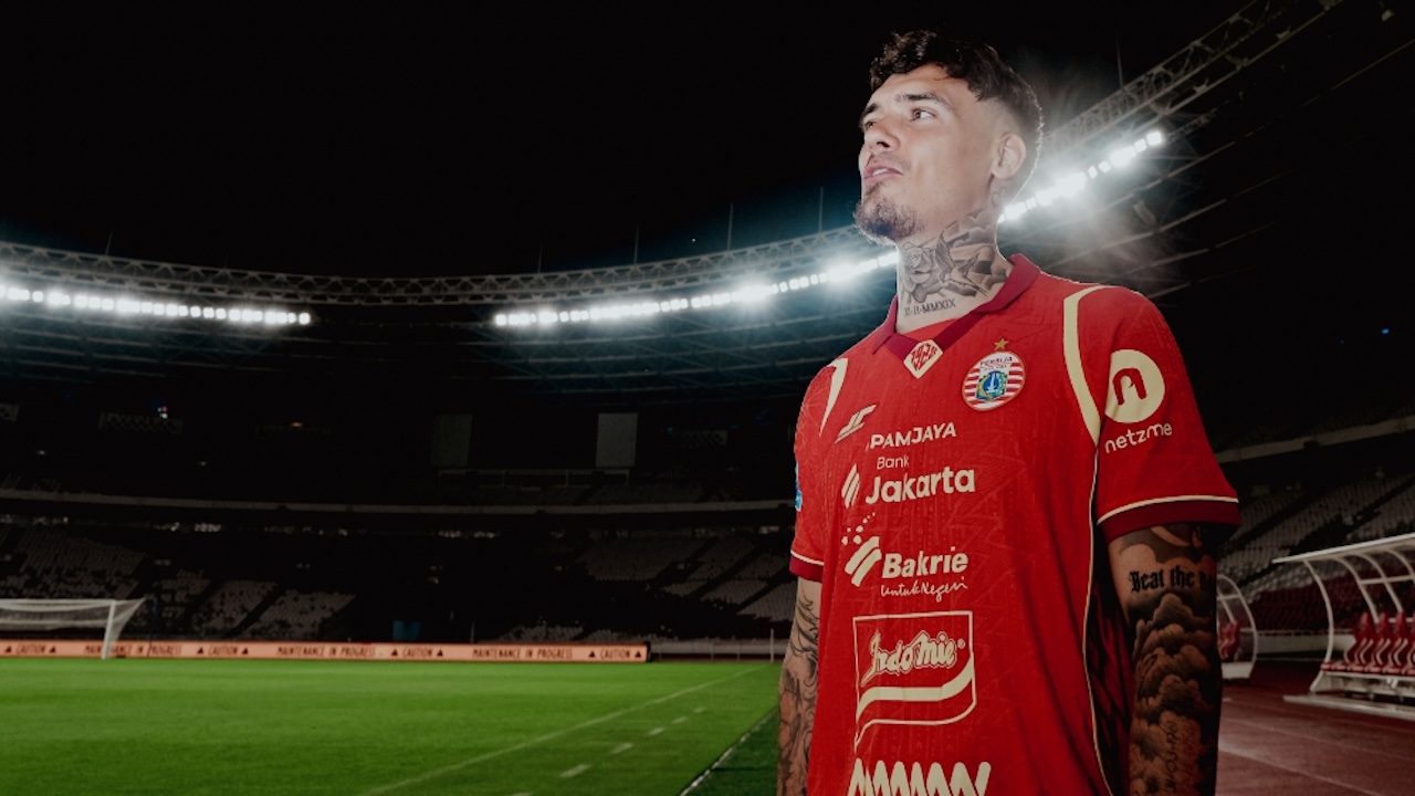 Shayne Pattynama Butuh Waktu Rebut Posisi Dony Tri di Persija