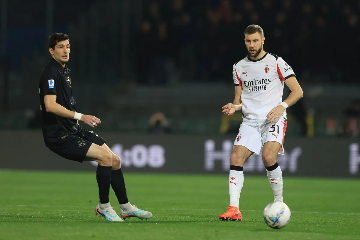 AC Milan Dapat Kabar Baik: Pavlovic Bebas dari Cedera Patah Tulang - sumber: (footballitalia)