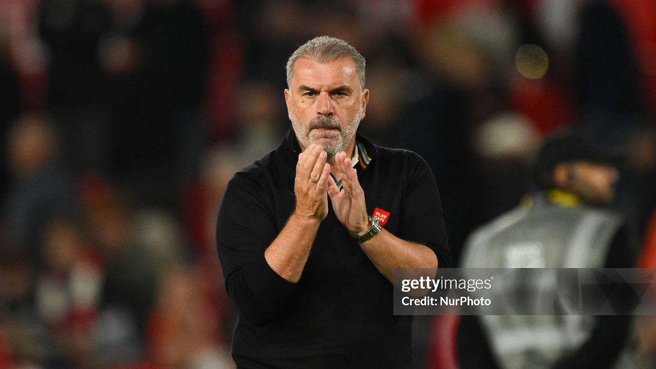 Ange Postecoglou Sebut Latih MU Tugas Terberat di Dunia