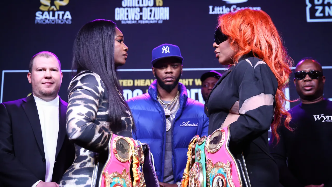 Claressa Shields Puji Rival Lama Franchon Crews-Dezurn Jelang Duel Mereka