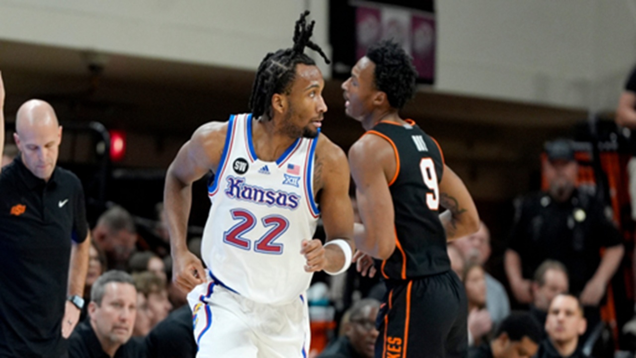 Darryn Peterson Tinggalkan Lapangan saat Mengalahkan Oklahoma State