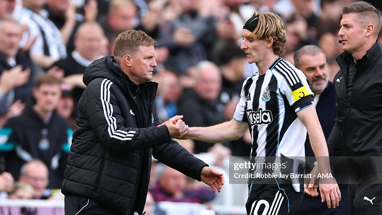 Eddie Howe Beri Sinyal Besar soal Posisi Anthony Gordon