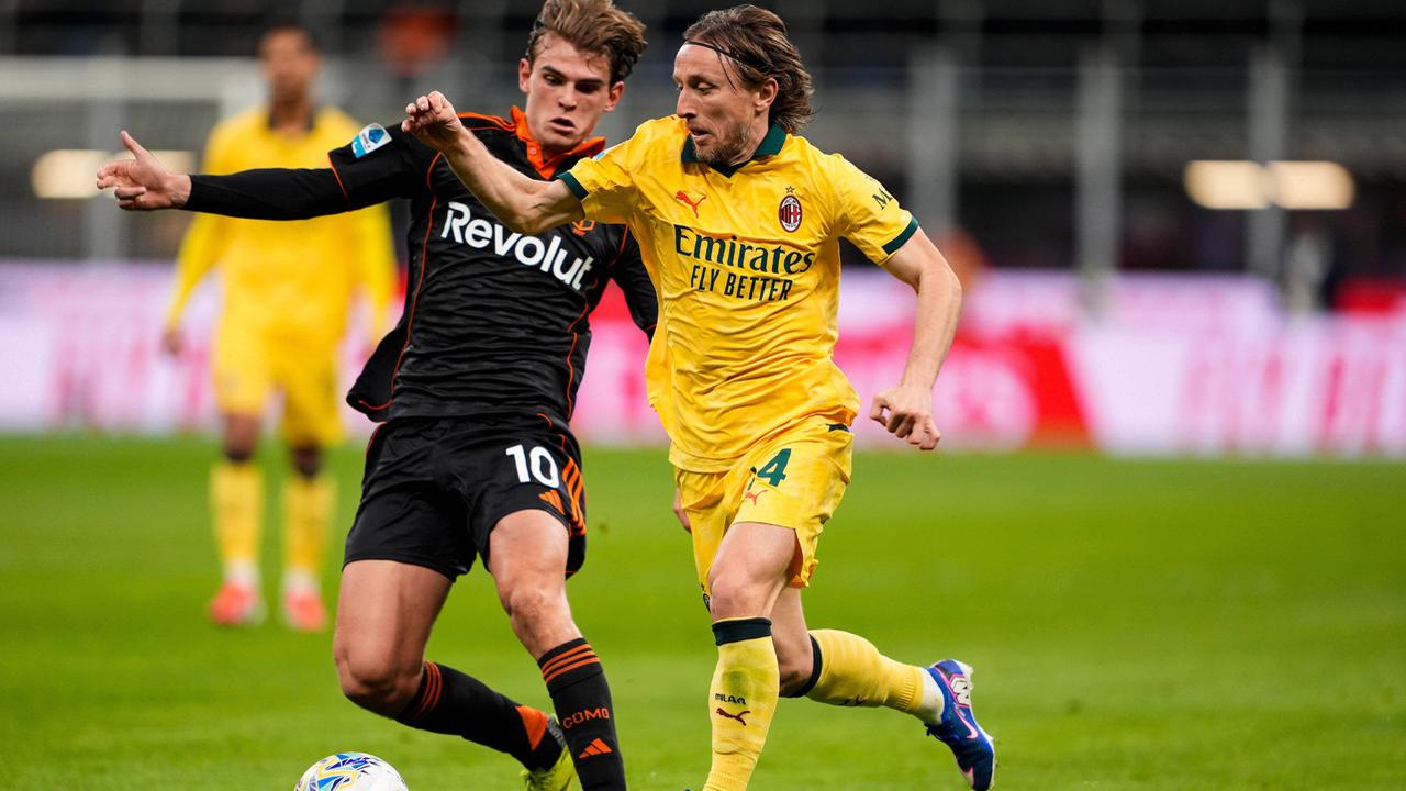 Konflik Pinggir Lapangan Warnai Laga AC Milan vs Como di San Siro