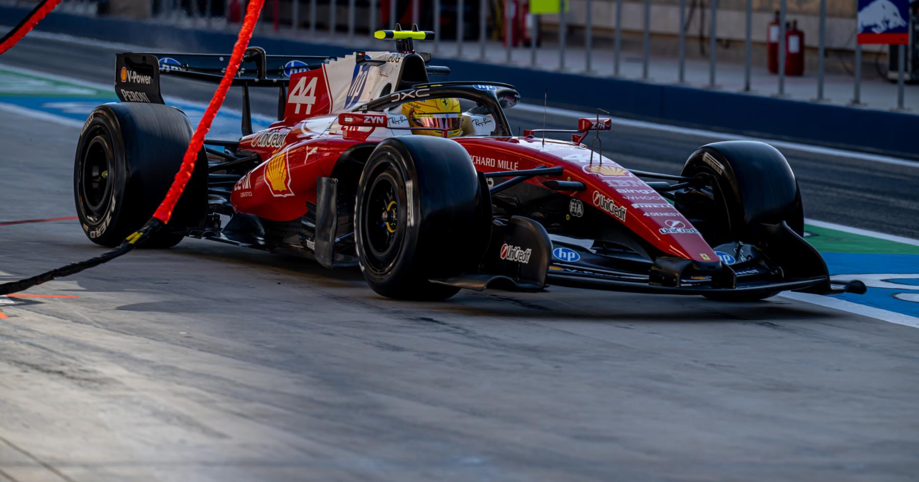 Lewis Hamilton Ungkap Kendala Ferrari di Tes Akhir Bahrain