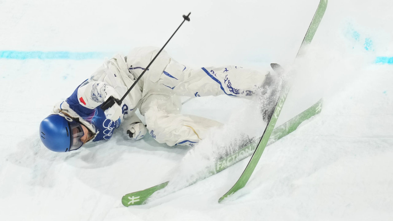 Sempat Terjatuh, Gu Ailing Lolos ke Putaran Final Halfpipe Olimpiade 2026