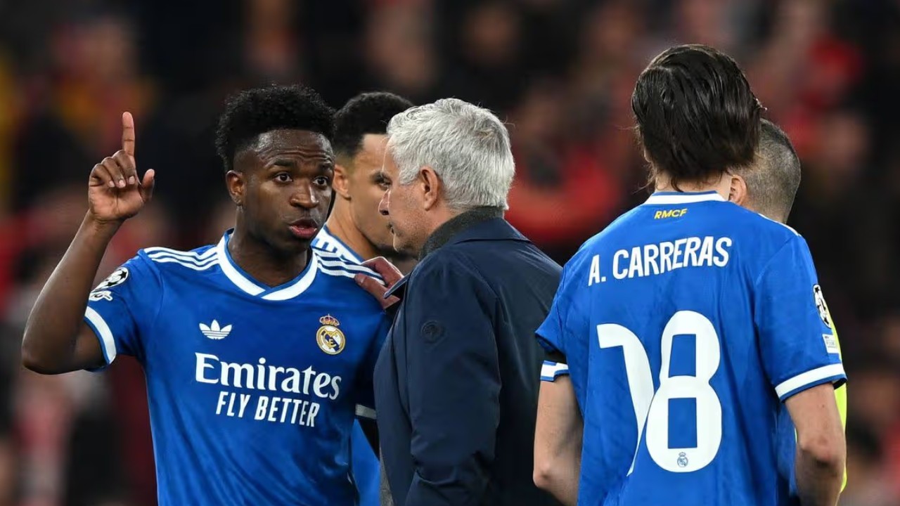 Vincent Kompany Beri Kritik Pedas ke Mourinho Soal Insiden Vinicius