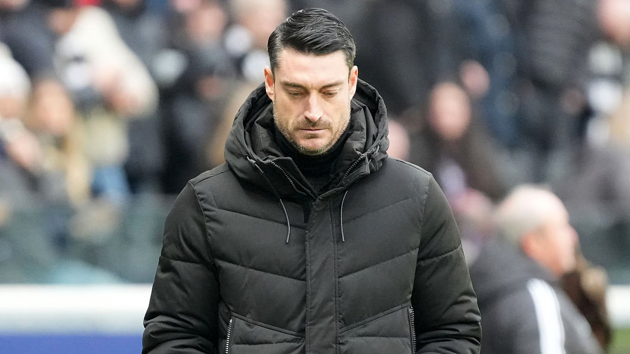 Albert Riera: Frankfurt Tanpa Empat Pemain Pilar di Laga Kontra Bayern