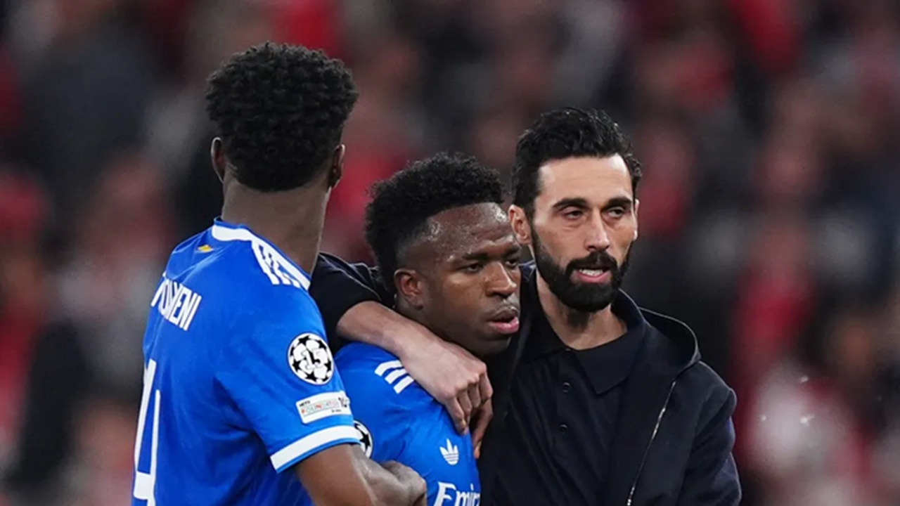 Alvaro Arbeloa Nilai Mourinho Bebas Berikan Pendapatnya