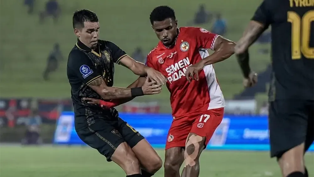 Fokus Penuh Semen Padang Hadapi Tantangan Bhayangkara FC - sumber: (ileagueid)