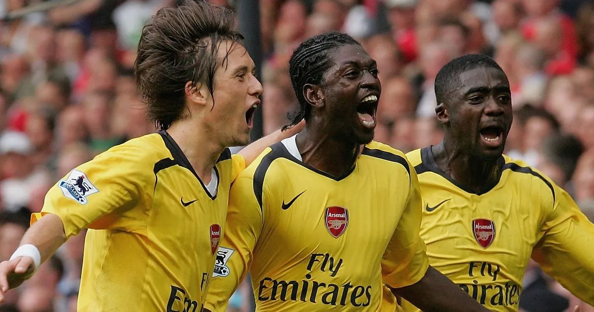 Adebayor: Perlakuan Manajer Paksa Saya Tinggalkan Arsenal - sumber: (footballlondon)