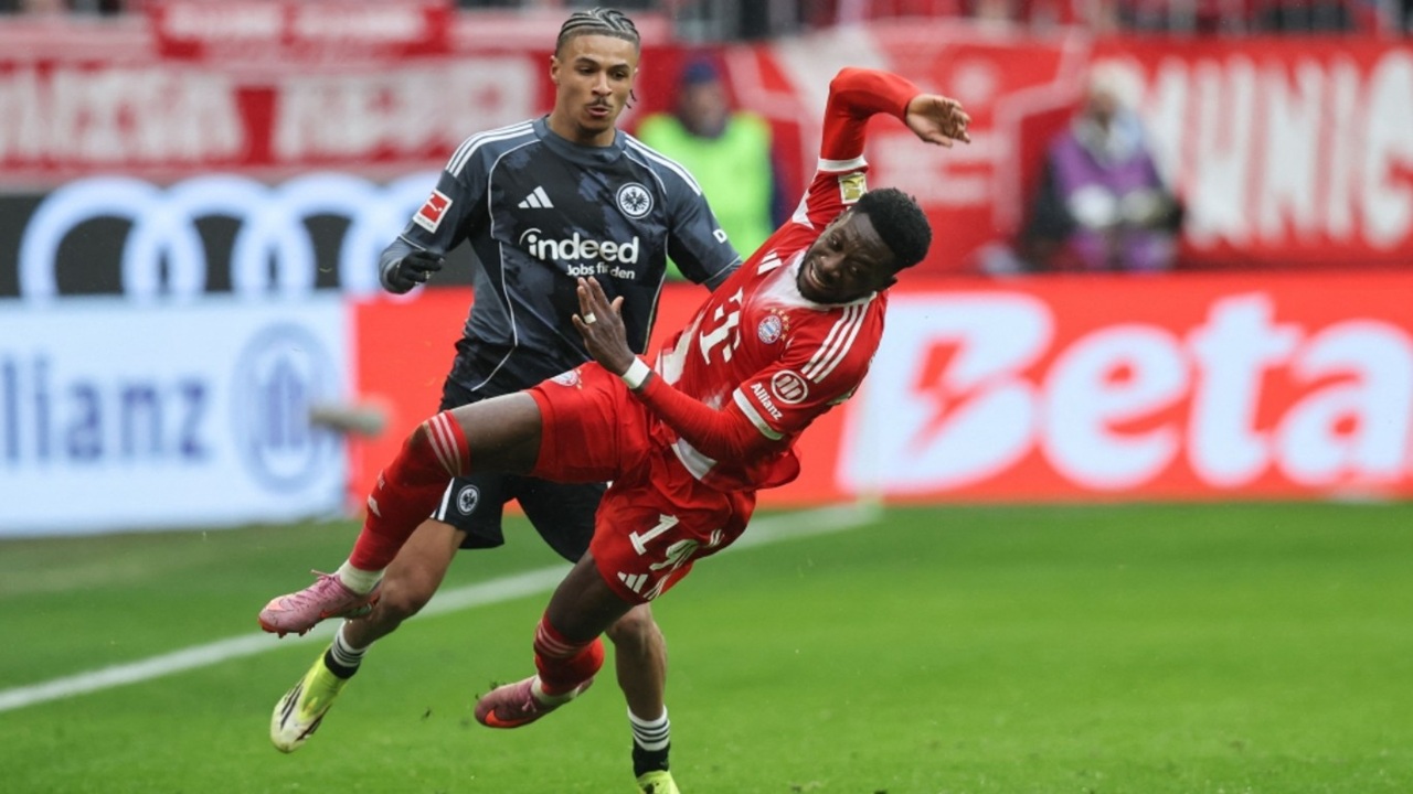 Alami Cedera Lawan Frankfurt, Alphonso Davies Bakal Absen 3 Pekan