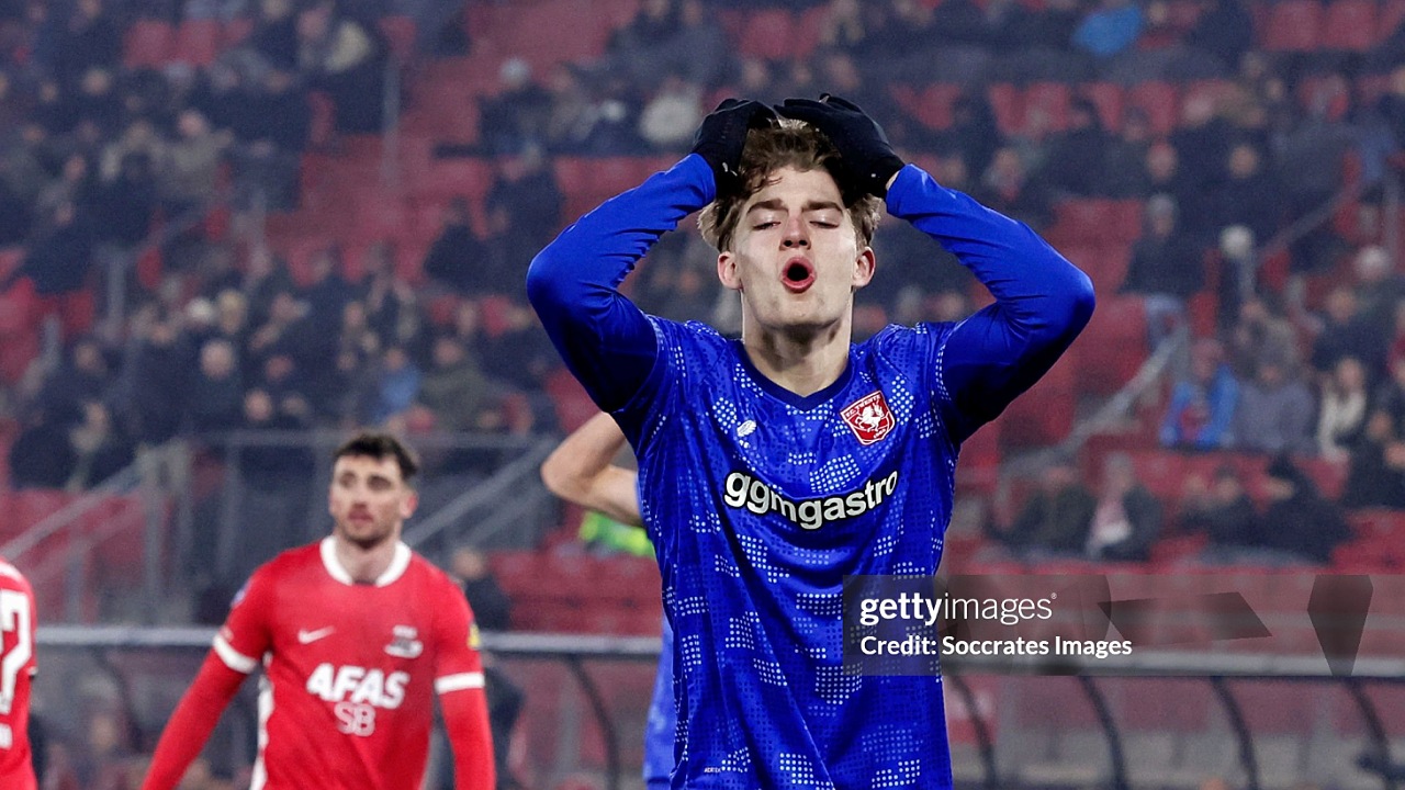 Aston Villa Incar Wonderkid FC Twente, Ruud Nijstad