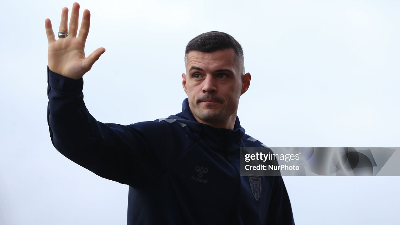 Granit Xhaka Kembali, Manajer Sunderland Hadapi Dilema