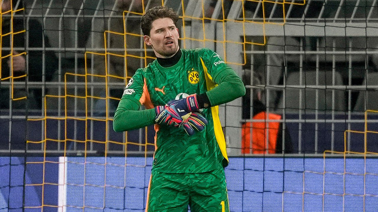 Gregor Kobel Salut Lihat Reaksi Dortmund Usai Bangkit di Markas Leipzig
