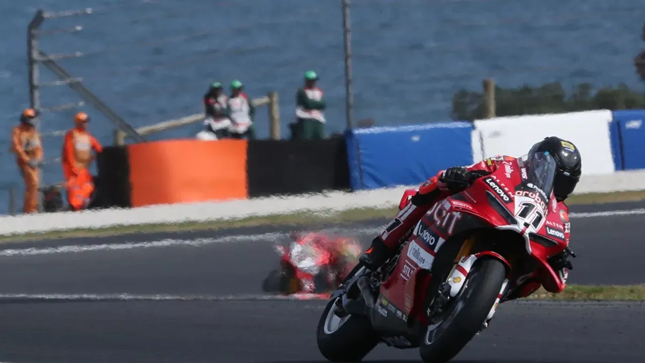 Hasil Superpole Race WSBK Australia: Kemenangan Kedua Bulega