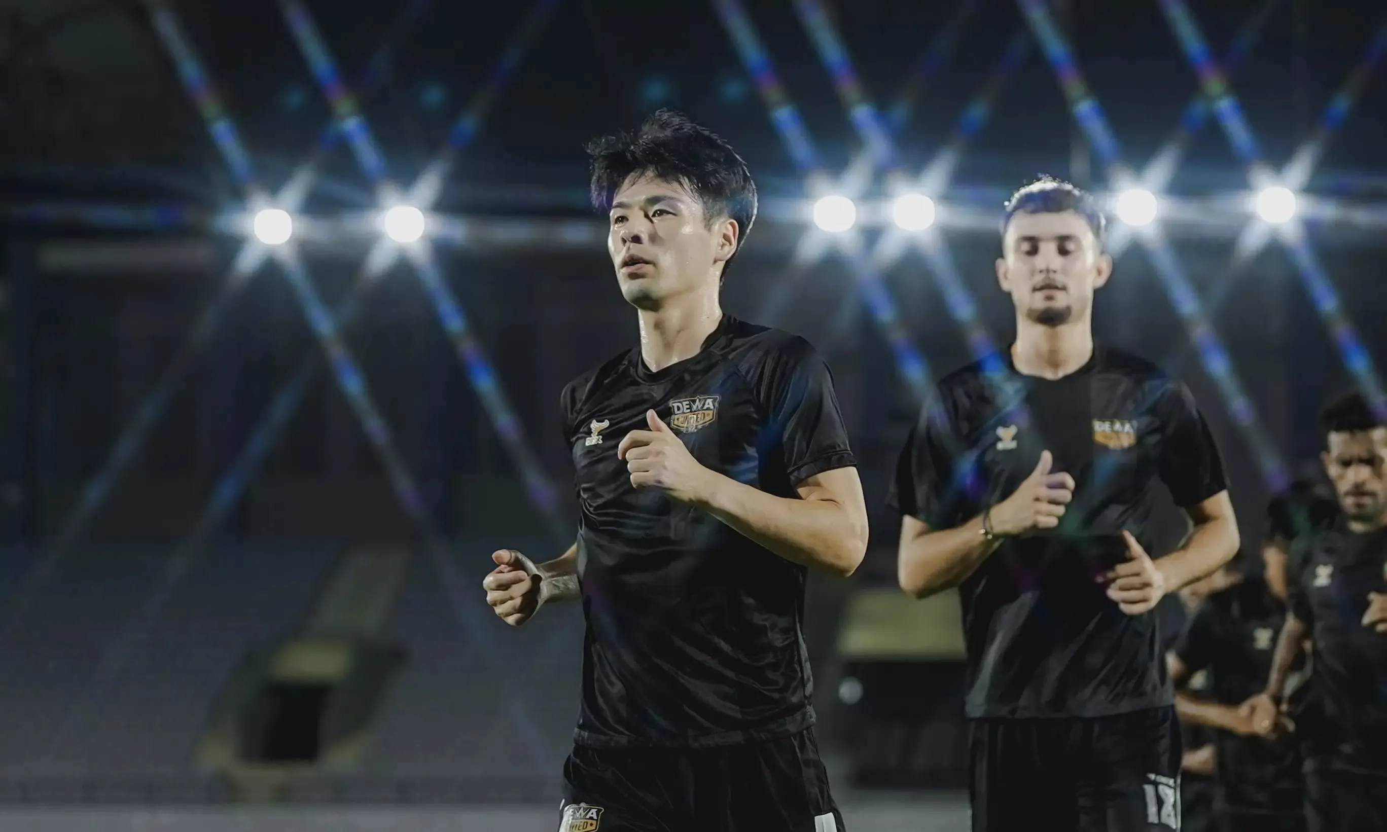 Jan Olde Riekerink Fokus Kembalikan Dewa United ke Jalur Kemenangan - sumber: (ileagueid)