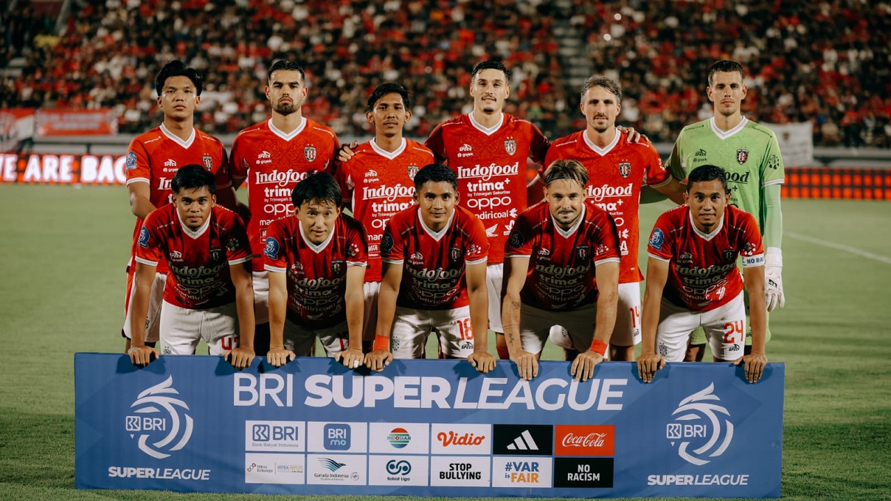 Johnny Jansen Nilai Tidak Ada Masalah Di Lini Pertahanan Bali United