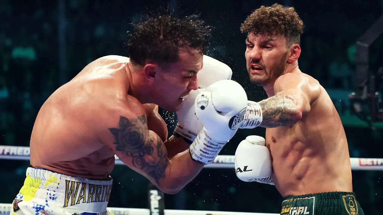 Leigh Wood Kembali Kalahkan Josh Warrington Lewat Kemenangan Angka