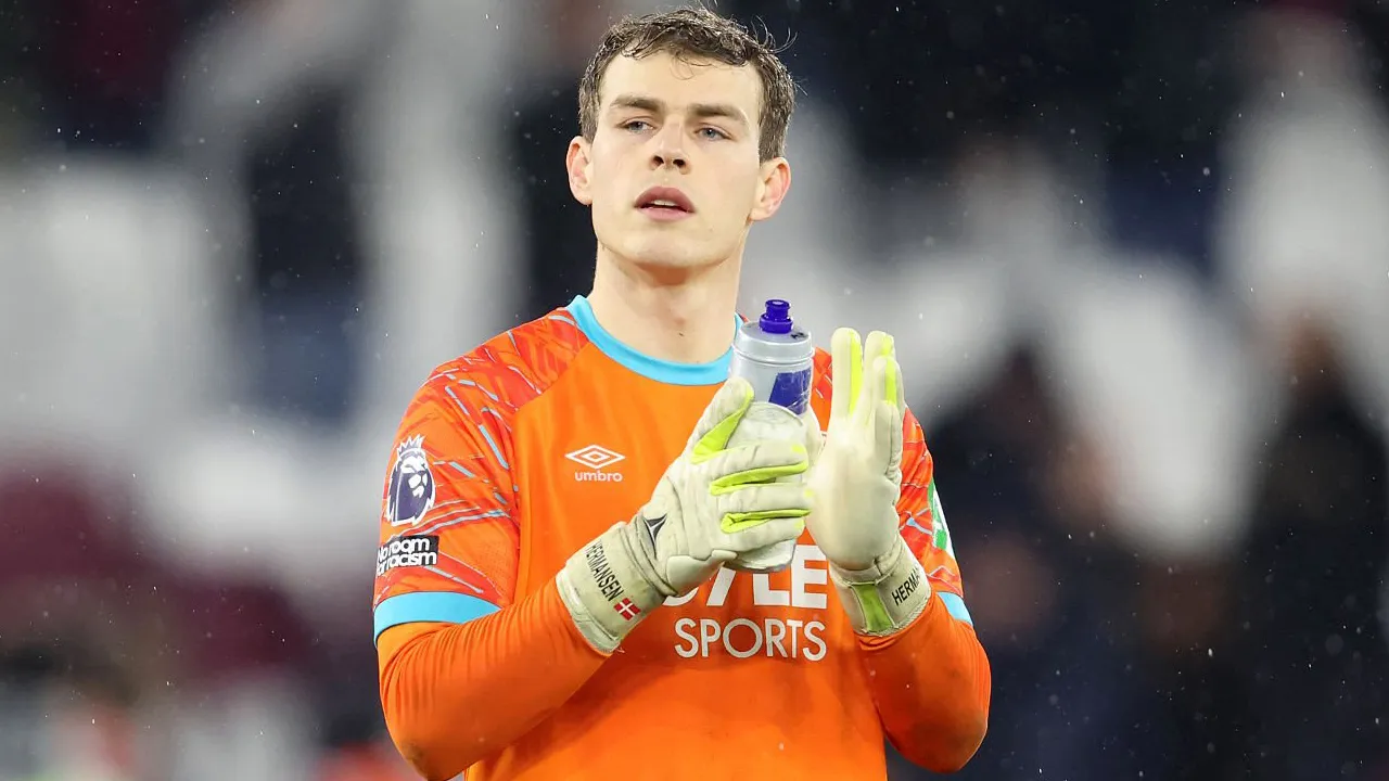 Mads Hermansen Puas Meski West Ham Ditahan Imbang Bournemouth