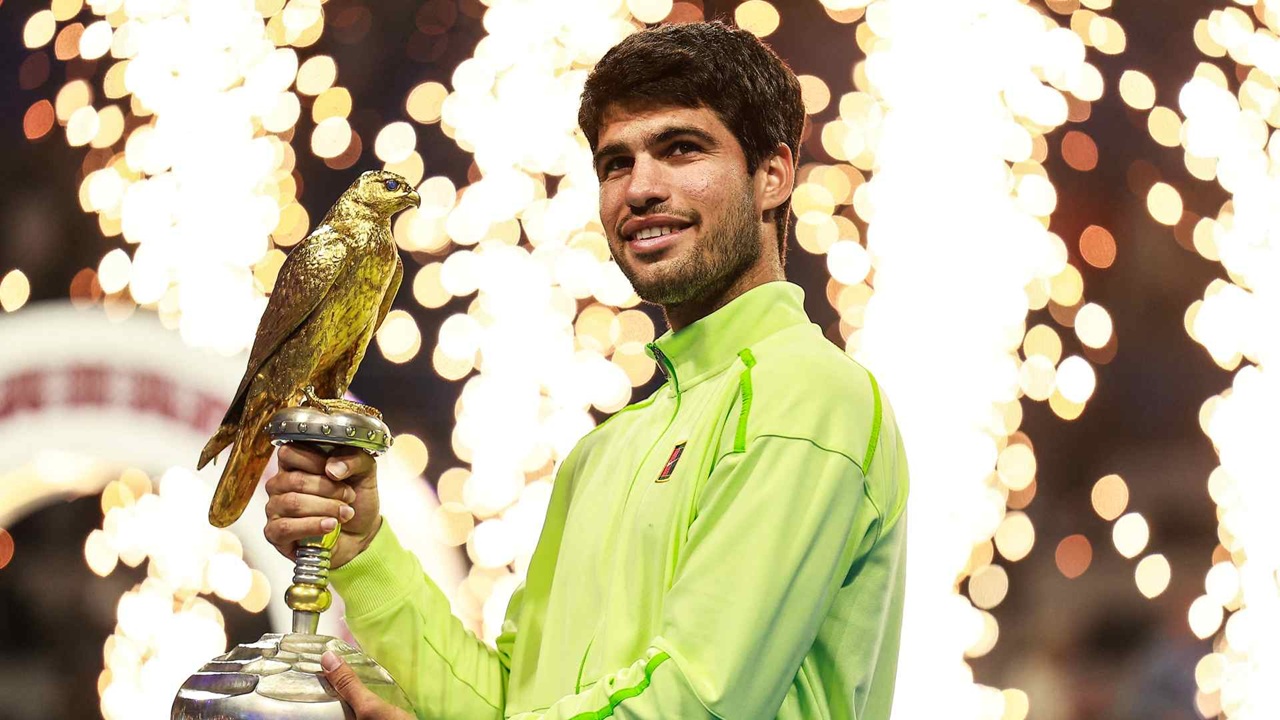 Menang Telak, Carlos Alcaraz Bawa Pulang Gelar Dari Doha